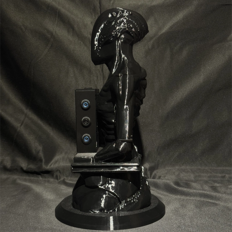 V-XL Art: Custodian 001 Angle B